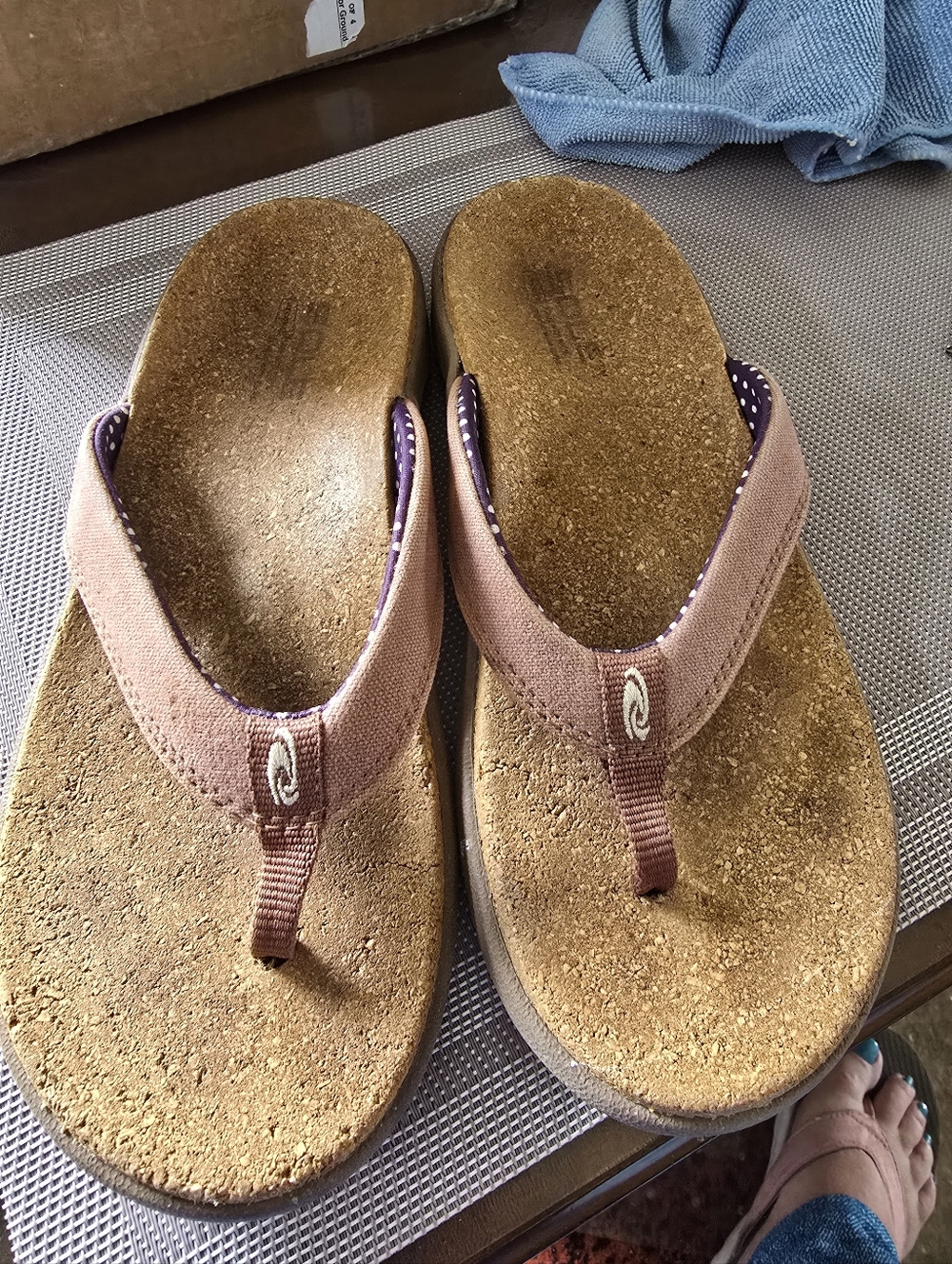 😎 Women’s Brown Cork Flip Flop Sandals - Comfortable Everyday Thong